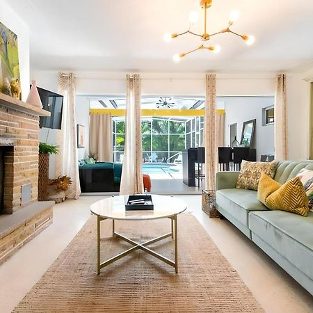 Fantastic Island House 1 Mile To The Beach With Heated Pool サラソータ エクステリア 写真