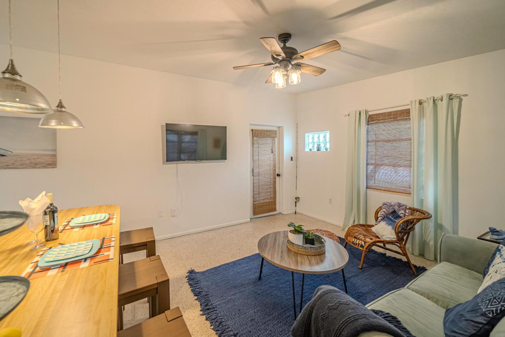 Fantastic Island House 1 Mile To The Beach With Heated Pool サラソータ エクステリア 写真